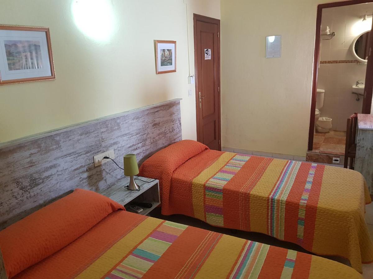 Hostal Virgen Del Rocio روندا المظهر الخارجي الصورة